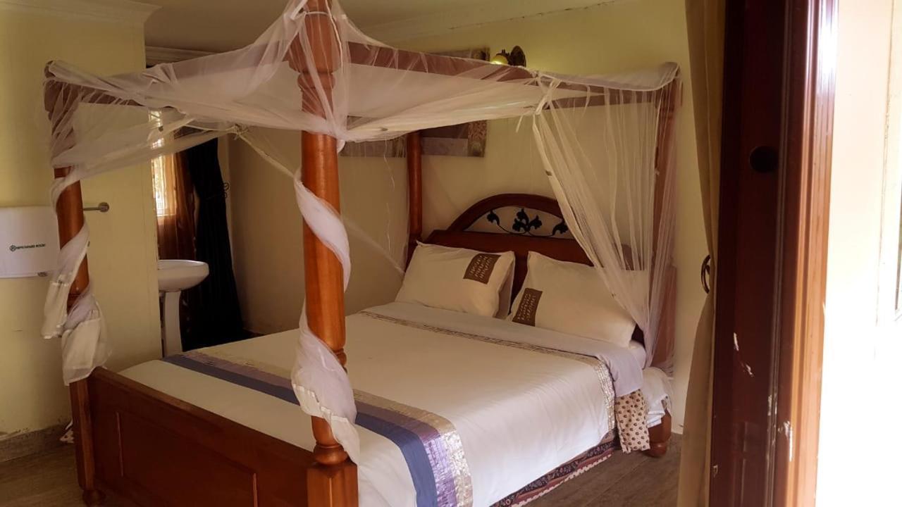Hippo Safaris Resort Naivasha Eksteriør bilde
